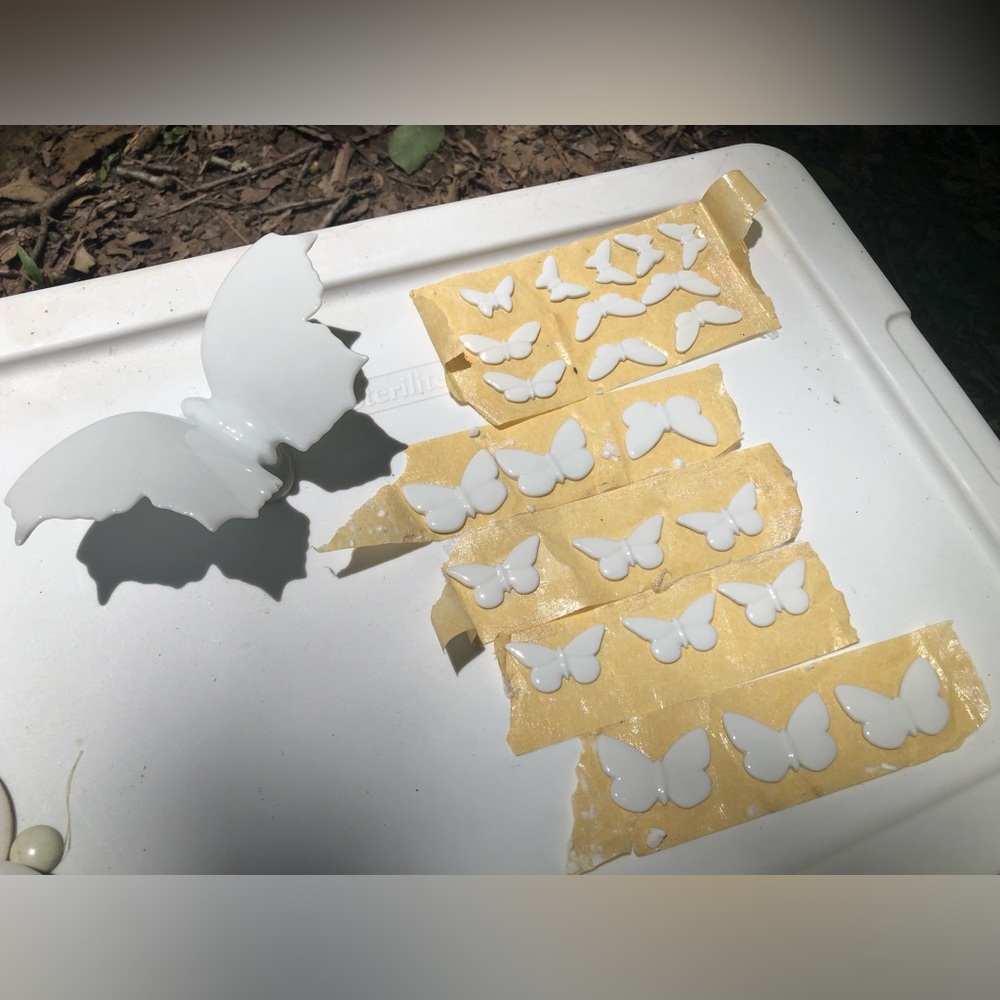 22 White Porcelain Butterfly’s For Jewelry Making, Necklace Brooch, Butterfly